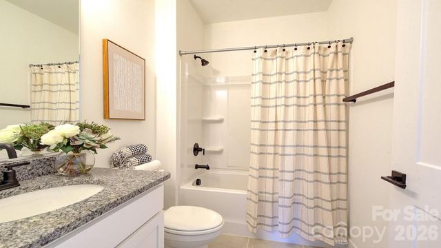 125 Sugg Trail, Weaverville, NC 28787