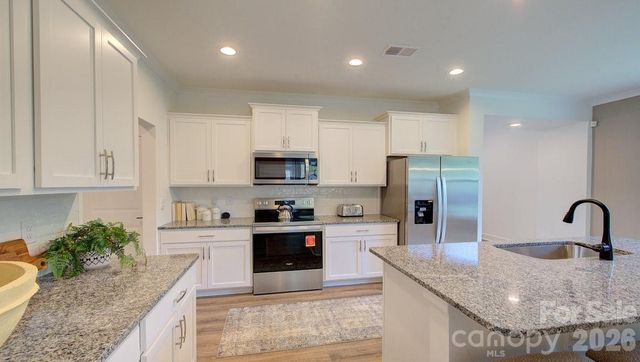 125 Sugg Trail, Weaverville, NC 28787