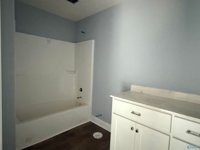11697 Cowford Road, Athens, AL 35611
