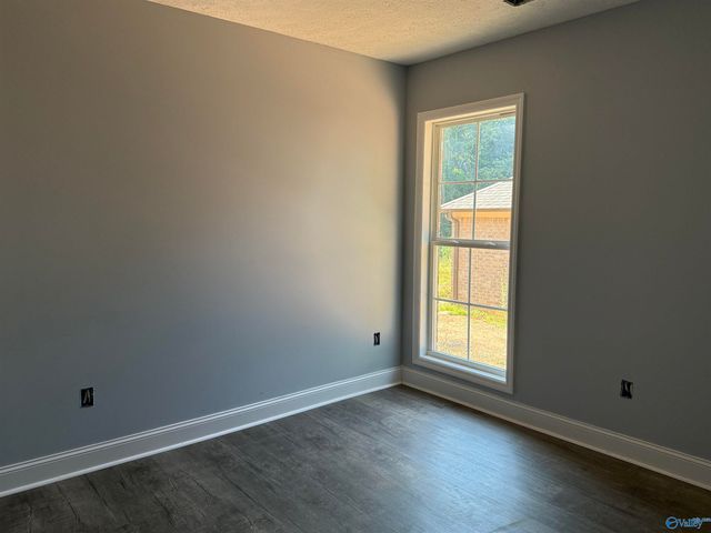 11697 Cowford Road, Athens, AL 35611