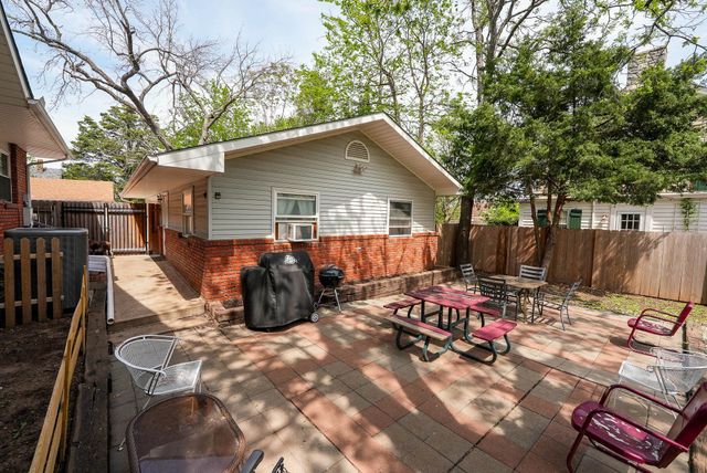 830 W Central Ave, El Dorado, KS 67042