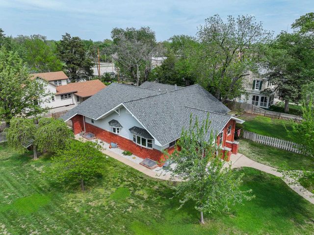 830 W Central Ave, El Dorado, KS 67042