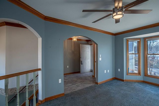 2407 S Harding Street, Oak Grove, MO 64075