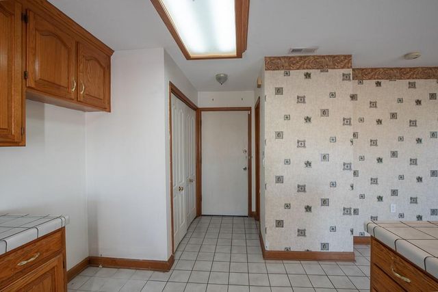 2407 S Harding Street, Oak Grove, MO 64075