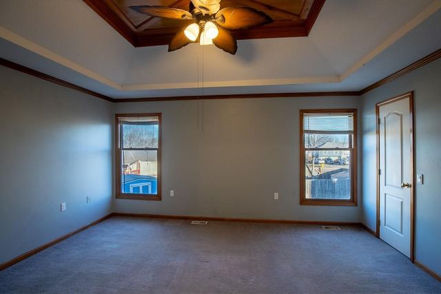 2407 S Harding Street, Oak Grove, MO 64075