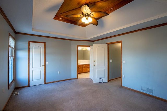 2407 S Harding Street, Oak Grove, MO 64075