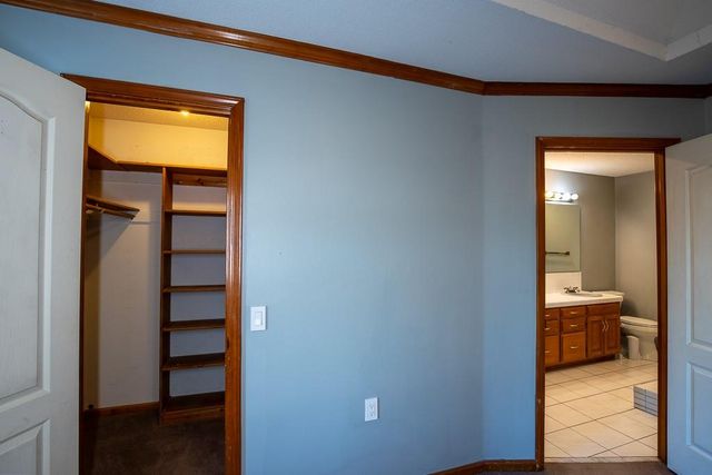 2407 S Harding Street, Oak Grove, MO 64075