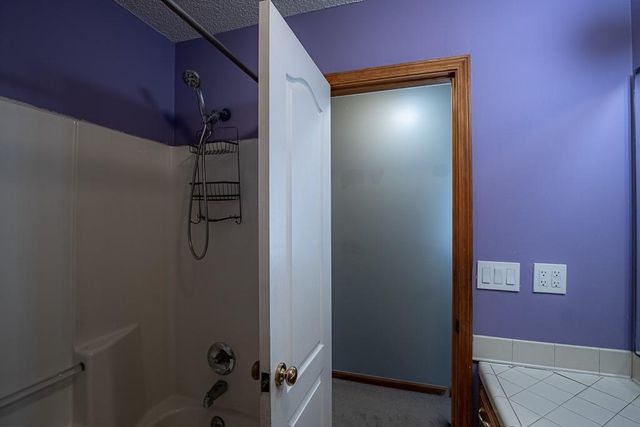 2407 S Harding Street, Oak Grove, MO 64075