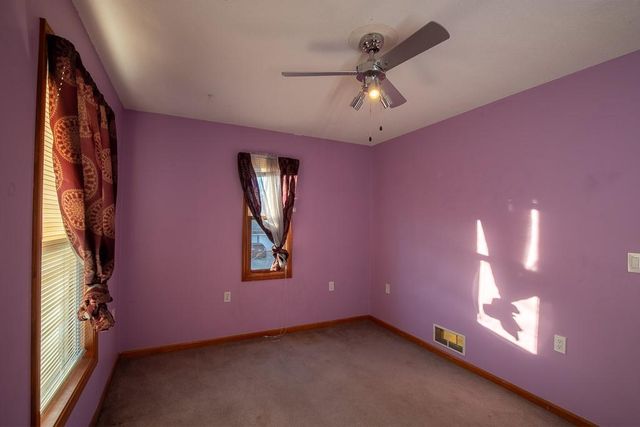 2407 S Harding Street, Oak Grove, MO 64075