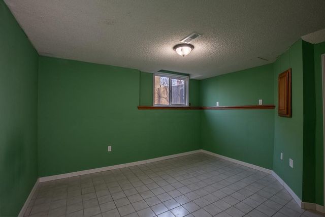 2407 S Harding Street, Oak Grove, MO 64075