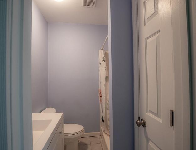 2407 S Harding Street, Oak Grove, MO 64075