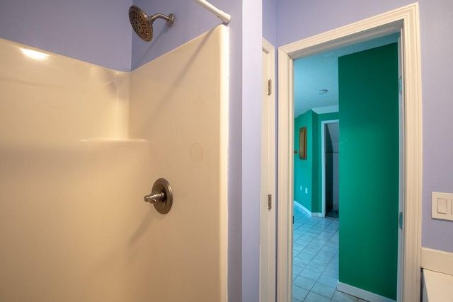 2407 S Harding Street, Oak Grove, MO 64075