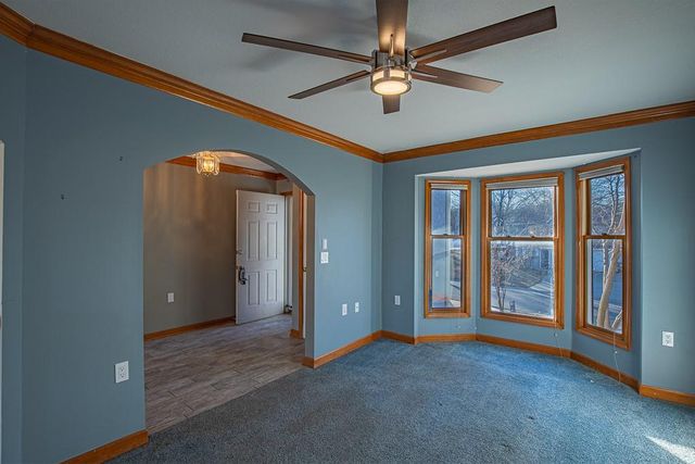 2407 S Harding Street, Oak Grove, MO 64075