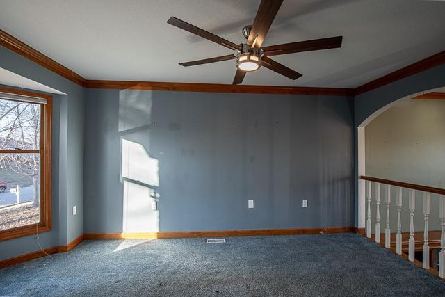 2407 S Harding Street, Oak Grove, MO 64075