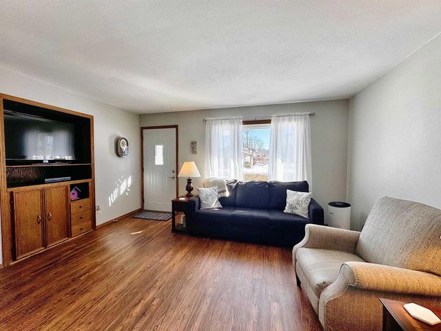 4511 6TH STREET, Menominee, MI 49858