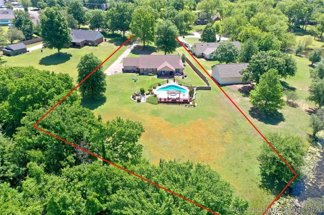 7655 E Brit Drive, Claremore, OK 74019