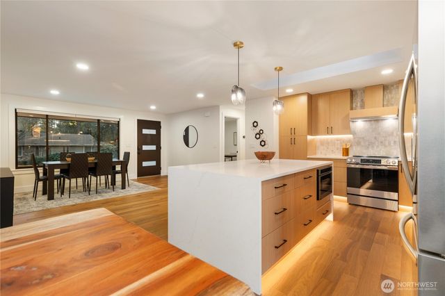 13405 NE 84th Street, Redmond, WA 98052