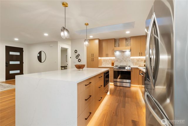 13405 NE 84th Street, Redmond, WA 98052