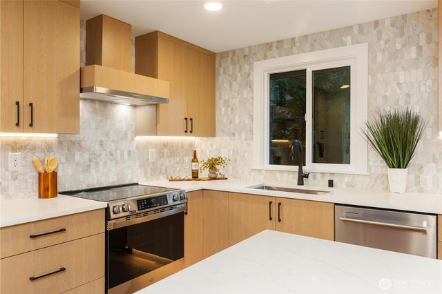 13405 NE 84th Street, Redmond, WA 98052