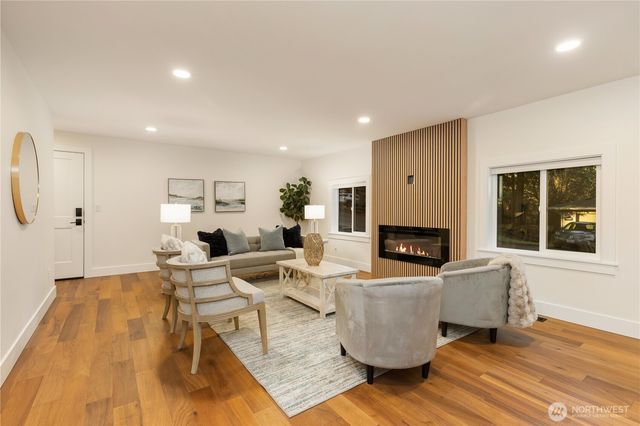 13405 NE 84th Street, Redmond, WA 98052