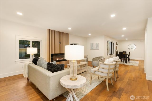 13405 NE 84th Street, Redmond, WA 98052