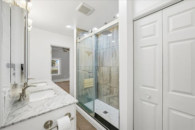 317 E Dearborn Street, Plano, IL 60545