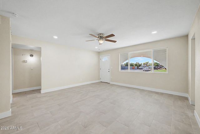 7113 W VERNON Avenue, Phoenix, AZ 85035