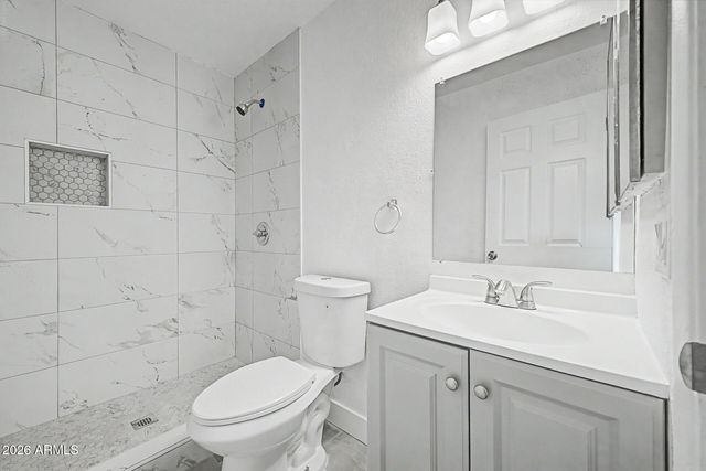 7113 W VERNON Avenue, Phoenix, AZ 85035