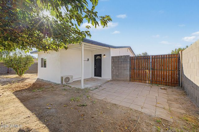 7113 W VERNON Avenue, Phoenix, AZ 85035