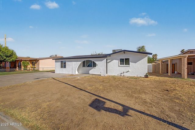 7113 W VERNON Avenue, Phoenix, AZ 85035