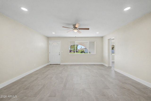 7113 W VERNON Avenue, Phoenix, AZ 85035