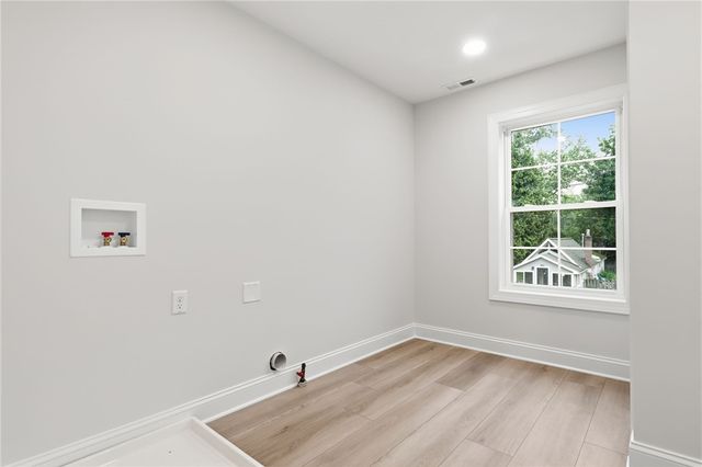 28 Madison, Irondequoit, NY 14617