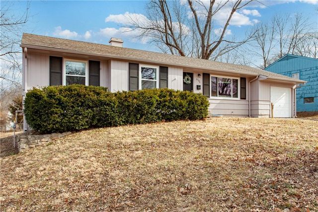 6706 E 98th Street, Kansas City, MO 64134