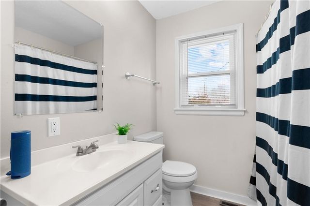 6706 E 98th Street, Kansas City, MO 64134