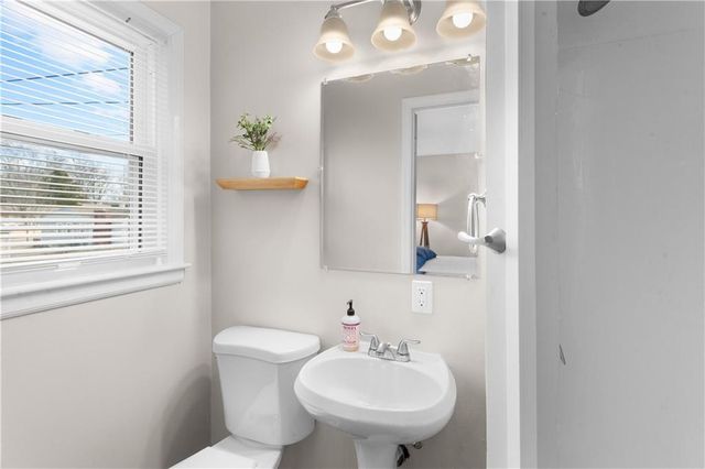 6706 E 98th Street, Kansas City, MO 64134