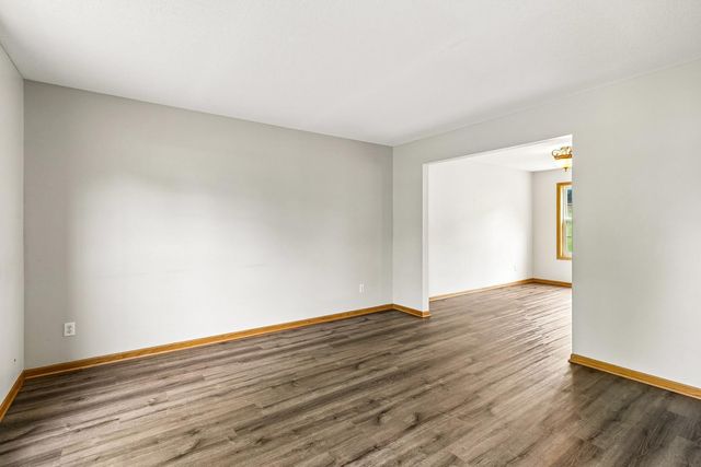 4926 Rusten Road, Eagan, MN 55122