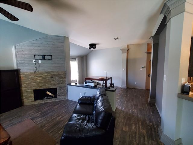 6710 Pembrock, Corpus Christi, TX 78414