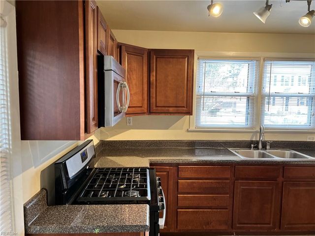 115 E Ocean AVE, Norfolk, VA 23504