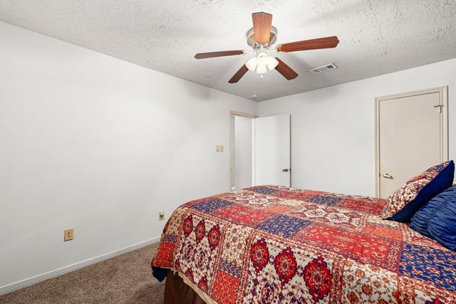 6211 Crakston Street, Houston, TX 77084