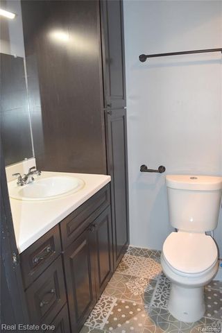 460 Baldwin Avenue 41, Rochester, MI 48307