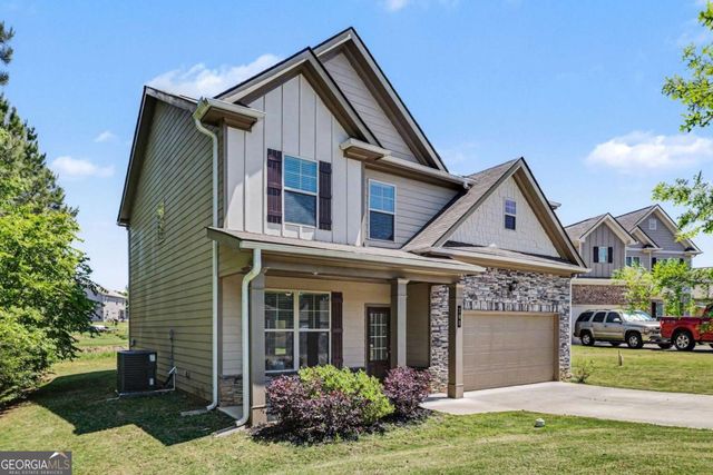 105 Mcentyre Court, Calhoun, GA 30701