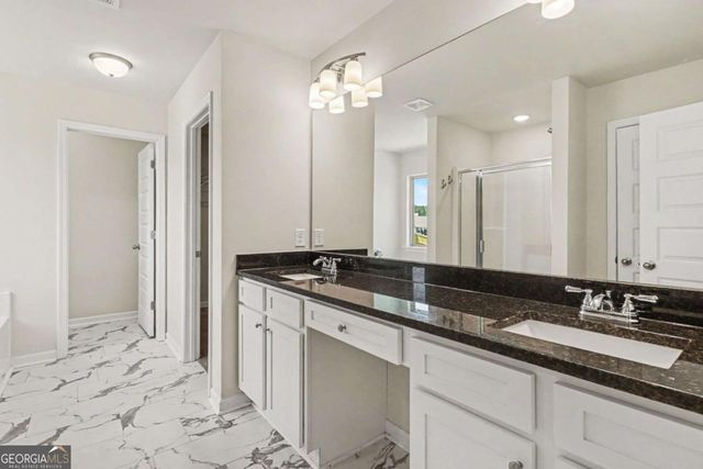 105 Mcentyre Court, Calhoun, GA 30701