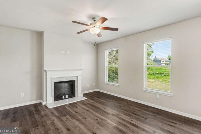 105 Mcentyre Court, Calhoun, GA 30701