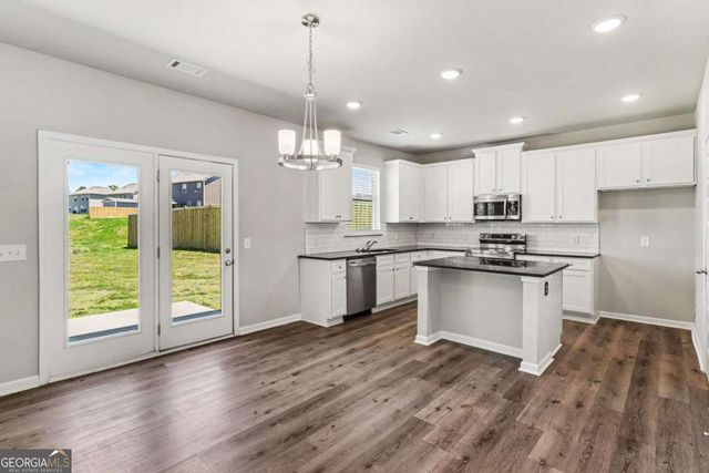 105 Mcentyre Court, Calhoun, GA 30701