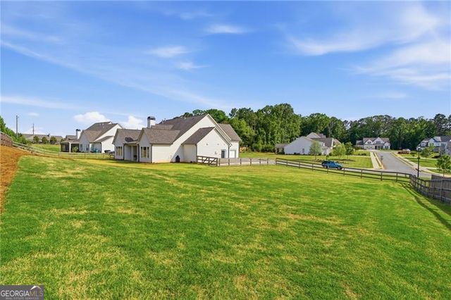 77 Wallace Drive, Winder, GA 30680