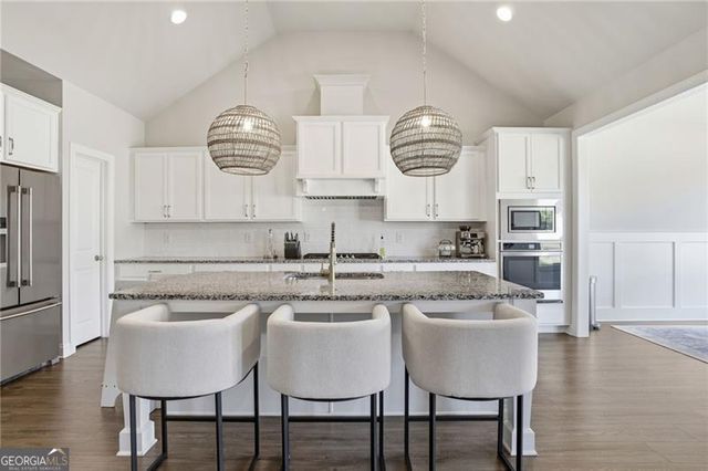 77 Wallace Drive, Winder, GA 30680