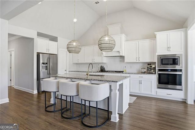 77 Wallace Drive, Winder, GA 30680