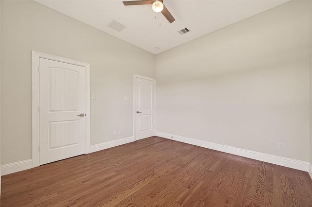 2211 Silverbonnet Street, Houston, TX 77055