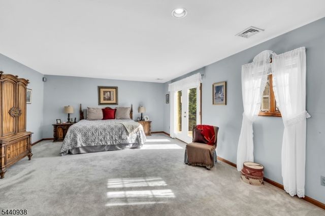 10 Loriann Rd, Warren Twp., NJ 07059