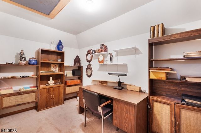 10 Loriann Rd, Warren Twp., NJ 07059